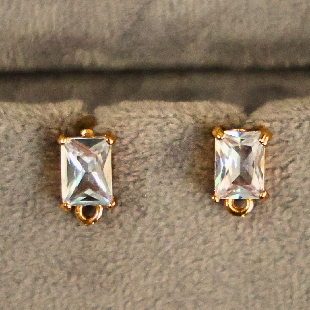 Resin Earring Holder (N)