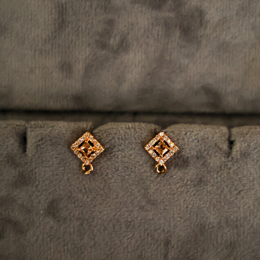 Resin Earring Holder (H)