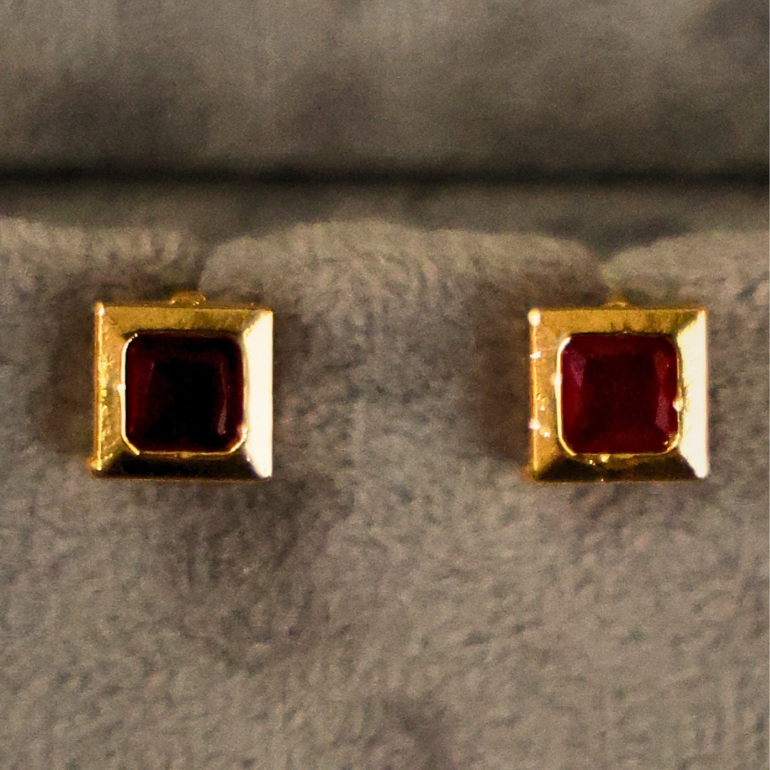 Resin Earring Holder (L)