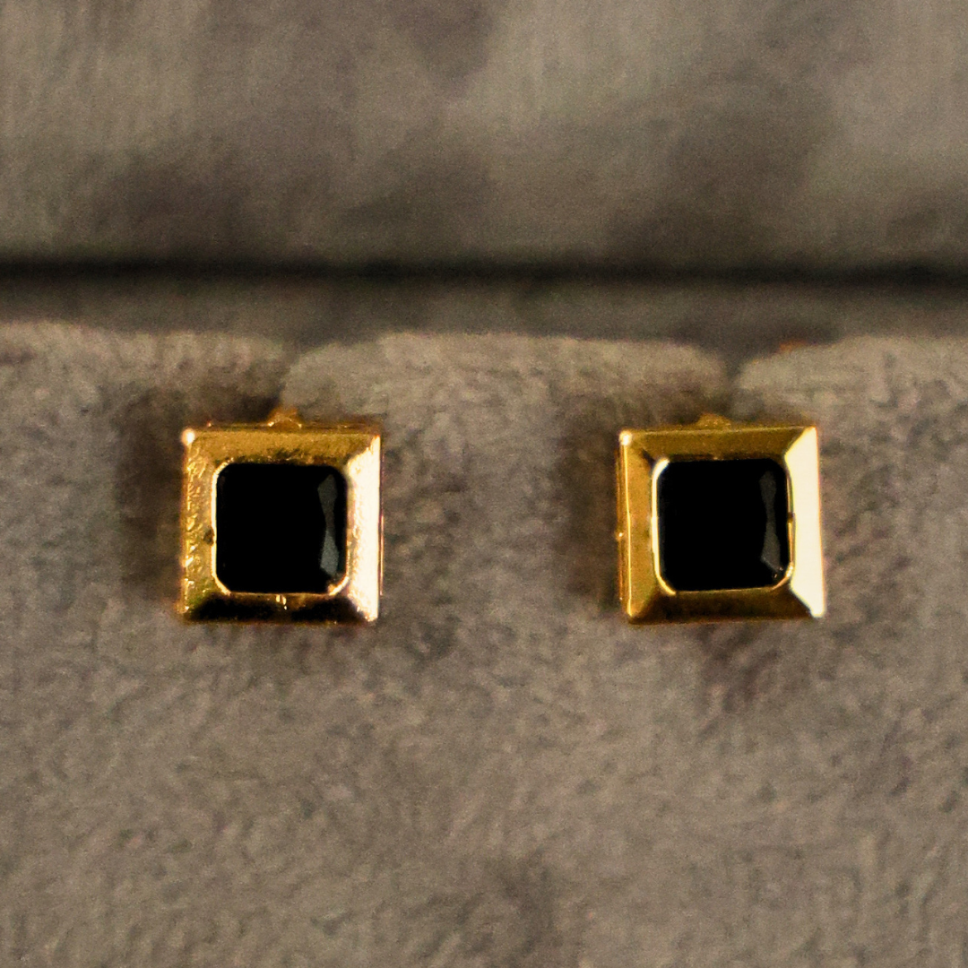 Resin Earring Holder (L)