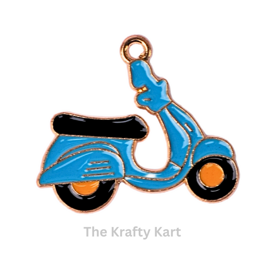Charm - Scooter (332)
