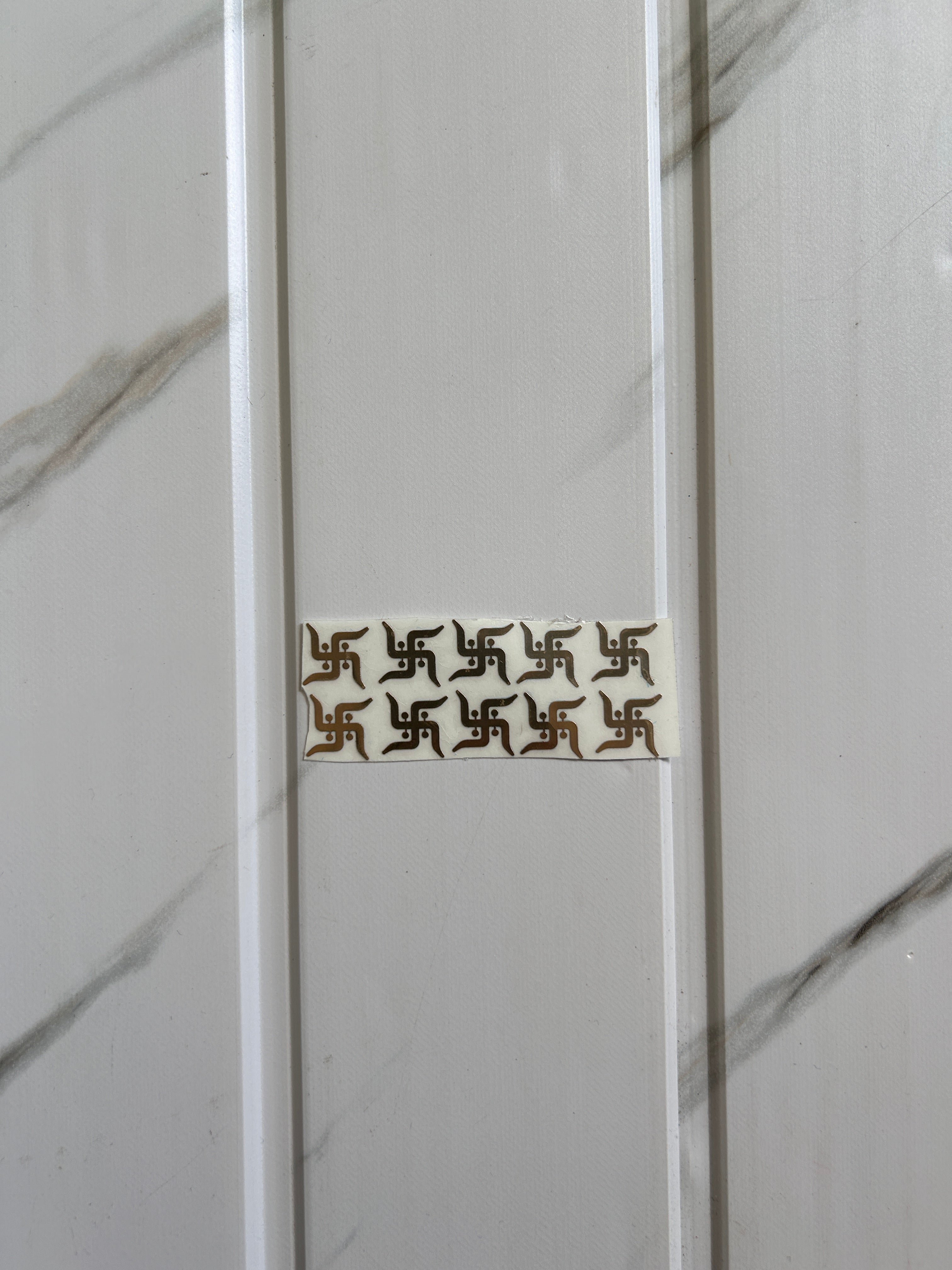 Rakhi Metal Sticker - Swastik (B)